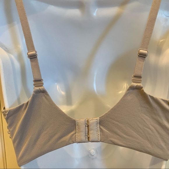 Victoria’s Secret Gray Lined Demi‎ Bra 32DDD - Picture 4 of 8